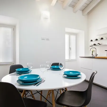 Casa Perlasca * Cernobbio