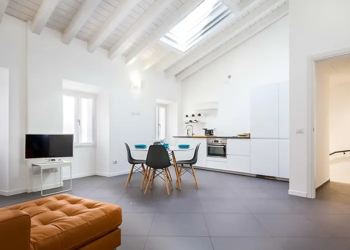 Casa Perlasca * Cernobbio