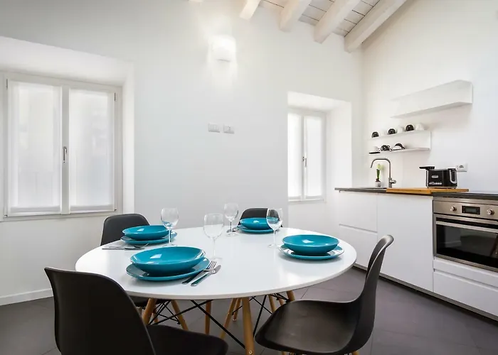 Casa Perlasca * Cernobbio